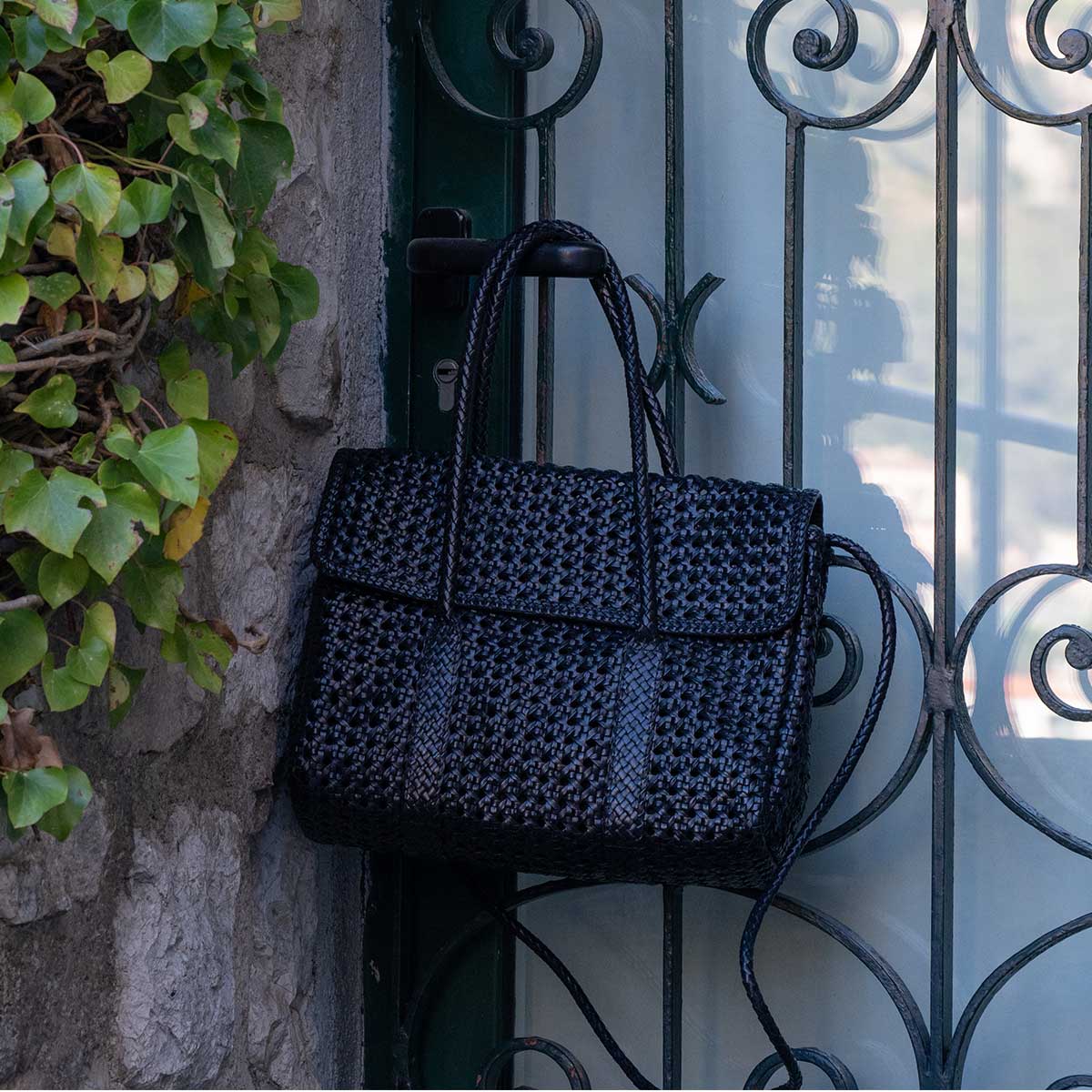 VIOLETTE PETIT-BLACK