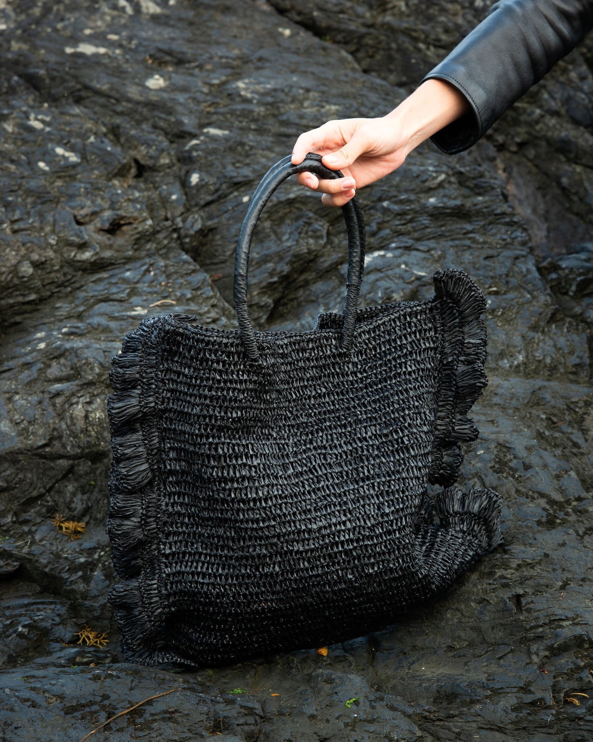 【値下】メゾンエヌアッシュパリ かごバック EVA MEDIUM EVA MEDIUM NOIR – MAISON N.H PARIS